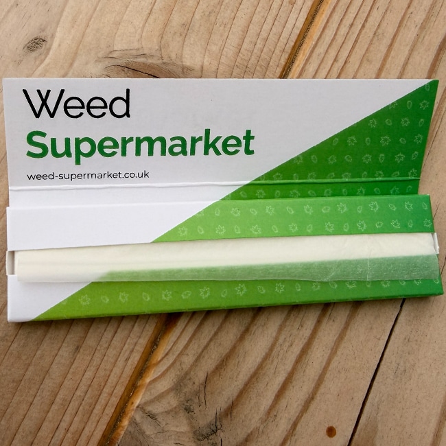 Weed Supermarket Premium Bleached Rolling Papers booklet